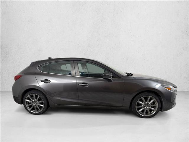 Used 2018 MAZDA MAZDA3 Grand Touring FWD image 3