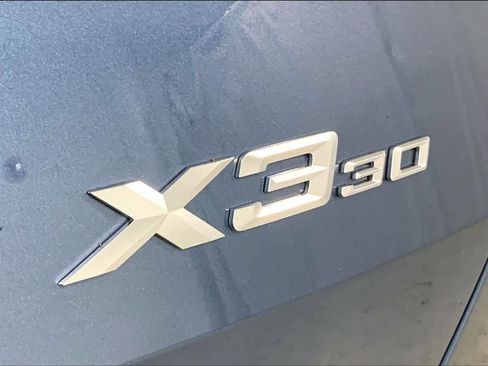 Used 2025 BMW X3 xDrive30i image 9