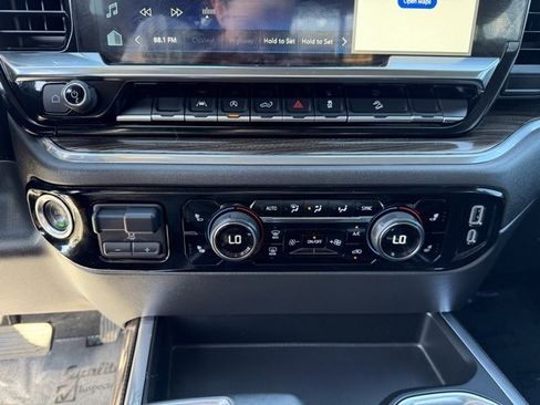 Used 2024 Chevrolet Silverado 1500 LT Trail Boss w/ Convenience Package II image 17