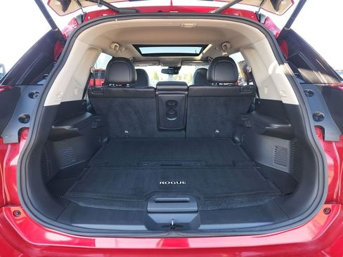 Certified 2017 Nissan Rogue SL w/ SL Premium Package image 13