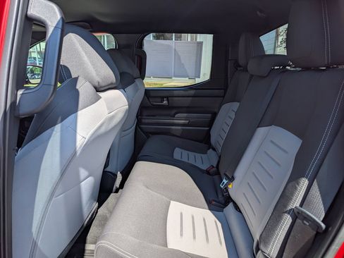Used 2025 Toyota Tacoma TRD Sport AWD/4WD image 20