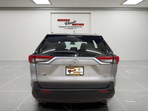 Used 2025 Toyota RAV4 XLE AWD/4WD image 4