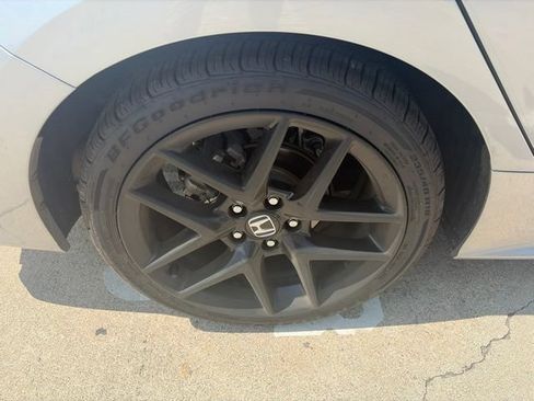 Used 2023 Honda Civic Sport image 36
