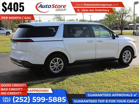 Used 2023 Kia Carnival LX FWD image 6