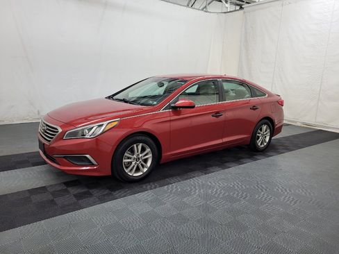Used 2017 Hyundai Sonata SE FWD image 2