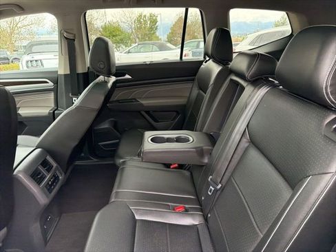 Used 2023 Volkswagen Atlas SE w/ Panoramic Sunroof Package FWD image 14