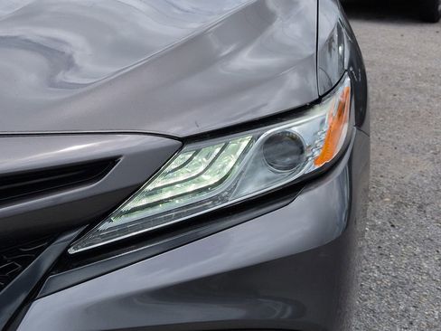 Used 2020 Toyota Camry XSE FWD image 10