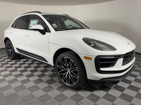 New 2026 Porsche Macan S image 9