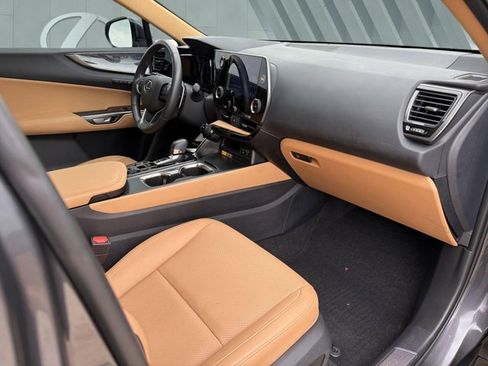 Certified 2025 Lexus NX 250 FWD w/ Accessory Package (Z1) image 26