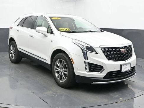 Used 2023 Cadillac XT5 Premium Luxury w/ Technology Package AWD/4WD image 2