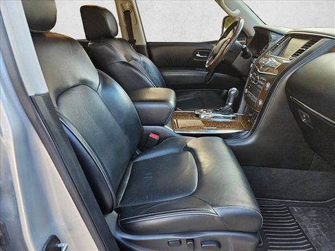 Used 2017 INFINITI QX80 2WD w/ Driver Assistance Package image 18
