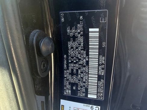 Used 2013 Toyota 4Runner Limited image 13