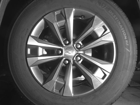 Used 2025 Chevrolet Equinox LT image 14