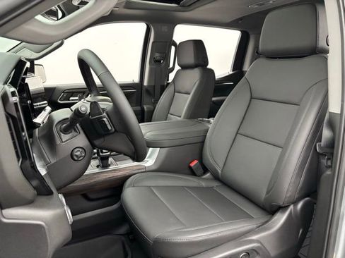 New 2026 GMC Sierra 1500 SLT AWD/4WD image 18