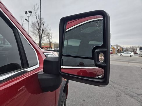 Used 2022 GMC Sierra 3500 Denali w/ Denali Ultimate Package image 31