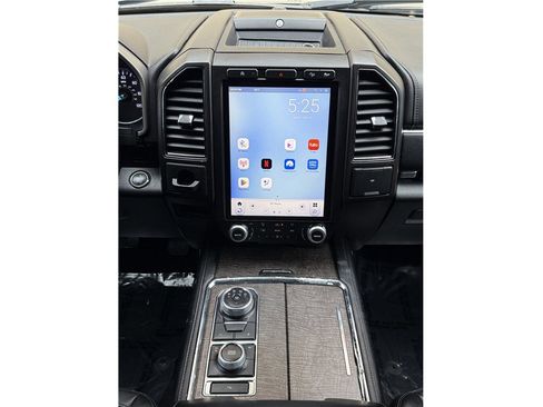 Used 2019 Ford Expedition Max Limited image 10