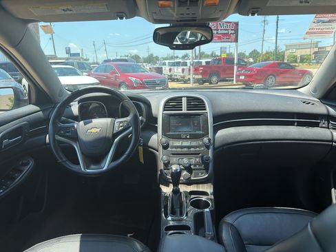 Used 2015 Chevrolet Malibu LT w/ Leather Package FWD image 26