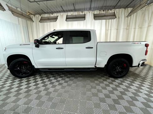 Certified 2022 Chevrolet Silverado 1500 RST w/ Redline Edition AWD/4WD image 19