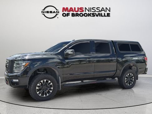 Used 2021 Nissan Titan PRO-4X w/ Pro-4x Convenience Package AWD/4WD image 5