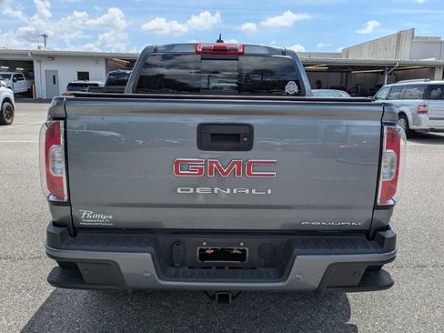 Used 2022 GMC Canyon Denali RWD image 4
