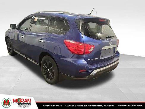 Used 2018 Nissan Pathfinder SV AWD/4WD image 2