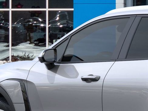 New 2025 Chevrolet Blazer EV LT image 12