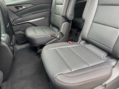 New 2026 Chevrolet Traverse Z71 w/ Driver Confidence Package AWD/4WD image 7
