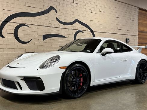 Used 2018 Porsche 911 GT3 image 11