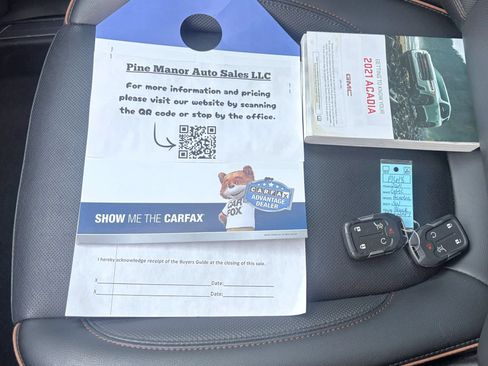 Used 2021 GMC Acadia AT4 w/ Technology Package AWD/4WD image 28