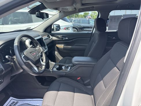 Certified 2022 GMC Acadia SLE w/ Driver Convenience Package image 10