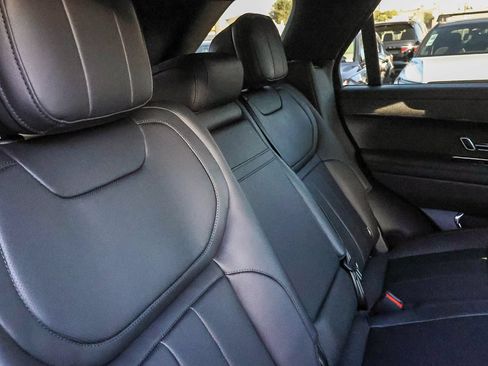Certified 2026 Land Rover Range Rover Sport Dynamic SE AWD/4WD image 16