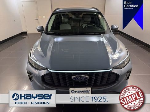 Certified 2023 Ford Escape Platinum AWD/4WD image 2
