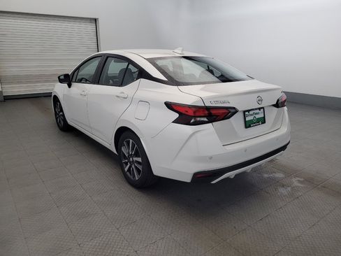 Used 2021 Nissan Versa SV FWD image 5