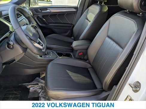 Used 2022 Volkswagen Tiguan SE R-Line image 20