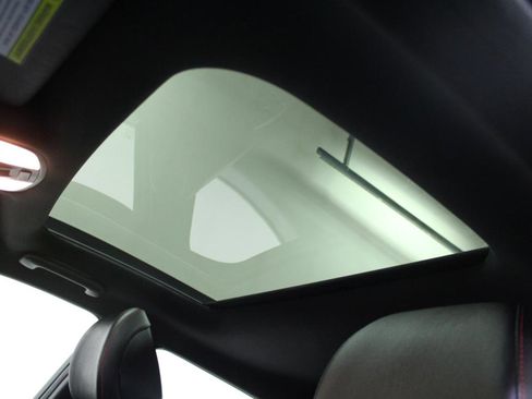 Used 2019 Hyundai Veloster Turbo image 12