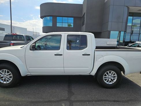 Used 2016 Nissan Frontier SV RWD image 8