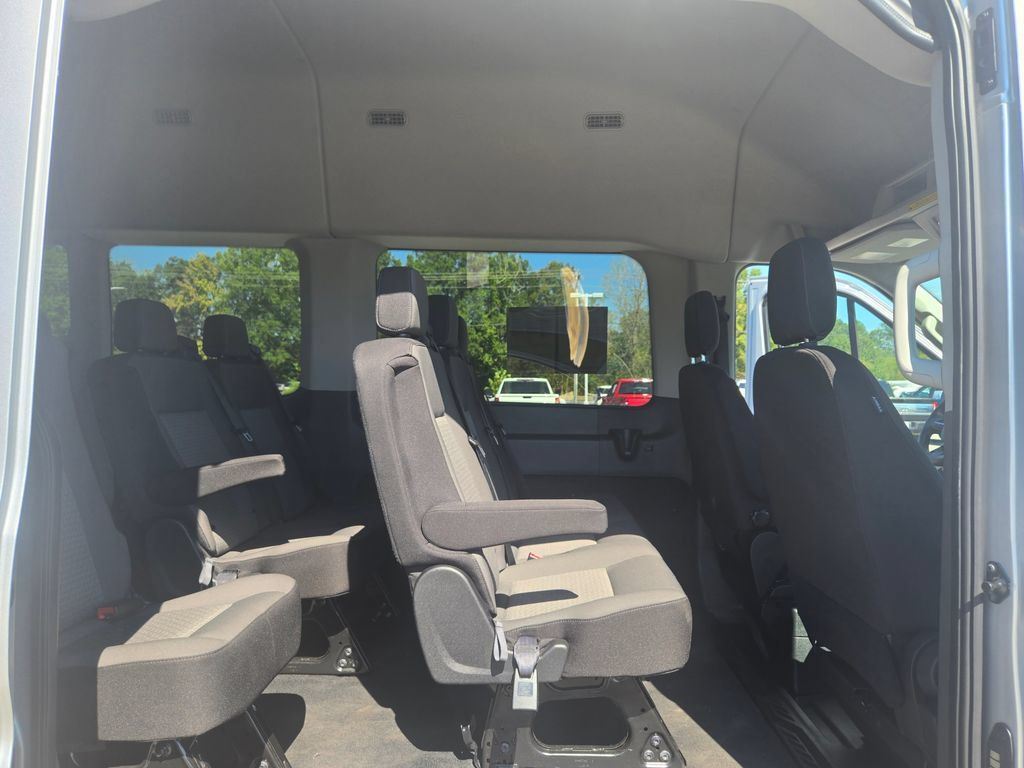 Used 2024 Ford Transit 350 XLT AWD/4WD image 8