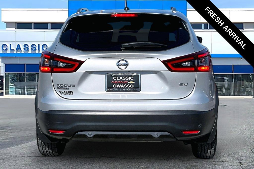 Used 2020 Nissan Rogue Sport SV w/ All-Weather Package FWD image 4