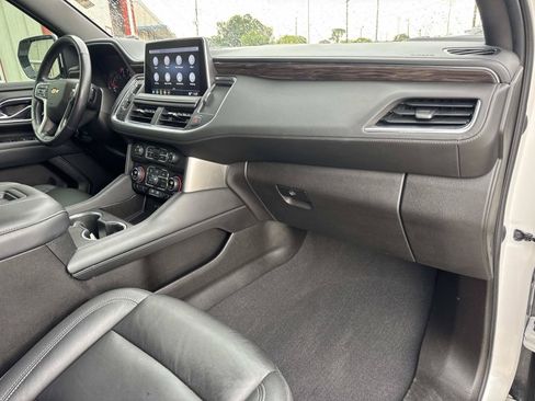 Used 2021 Chevrolet Tahoe LT w/ LT Signature Package RWD image 13