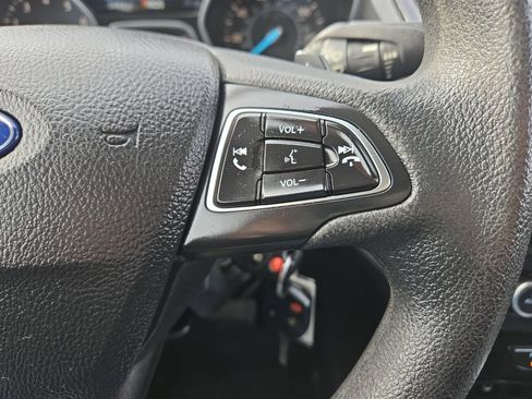 Used 2017 Ford Escape SE w/ SE Cold Weather Package image 15