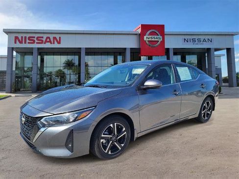 Certified 2025 Nissan Sentra SV image 8