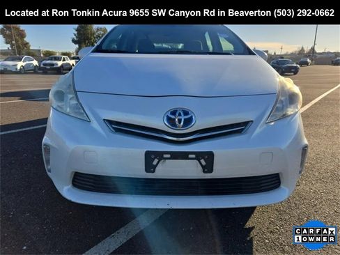 Used 2014 Toyota Prius V Two image 7