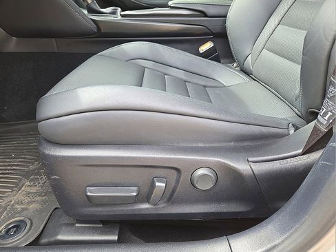 Used 2022 Lexus IS 350 F Sport image 23