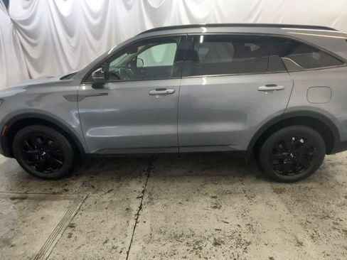 Used 2021 Kia Sorento S w/ Panoramic Sunroof Package AWD/4WD image 12