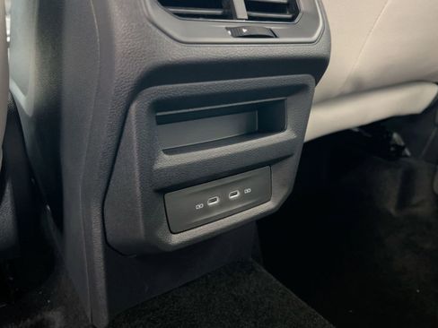 New 2026 Volkswagen Taos SE image 31