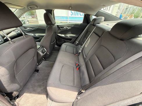 Used 2023 Chevrolet Malibu LT w/ Driver Confidence Package FWD image 8
