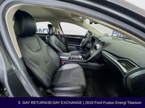 Used 2019 Ford Fusion Energi Titanium image 32