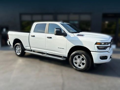 Used 2025 RAM 2500 Big Horn AWD/4WD image 7