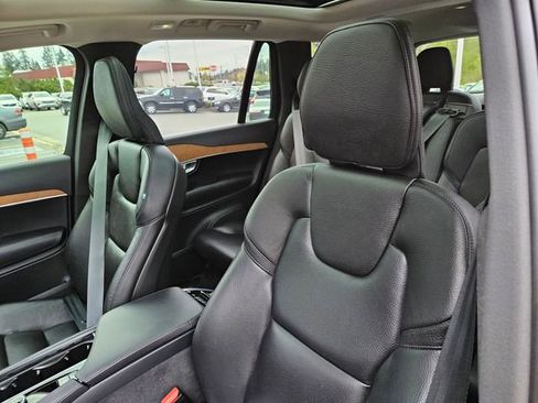 Certified 2023 Volvo XC90 B6 Plus AWD/4WD image 15