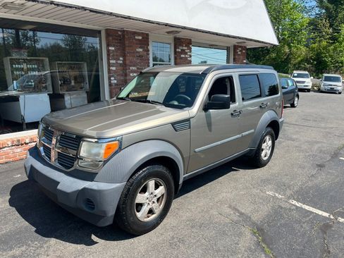 Used 2007 Dodge Nitro SXT RWD image 1